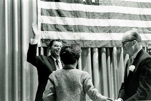 Image description is not available for 1969.035